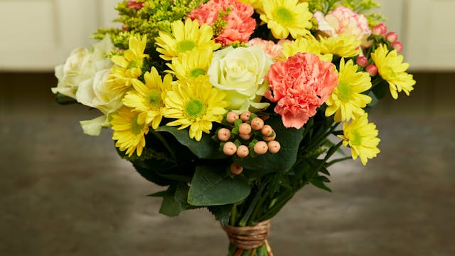 Pretty- Standing Hand-tied Bouquet