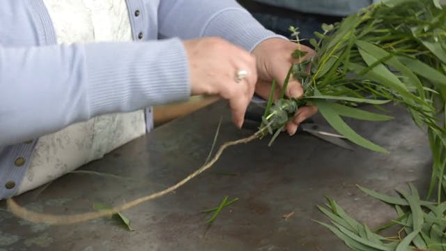 Eucalyptus flowers garlands- techniqu...