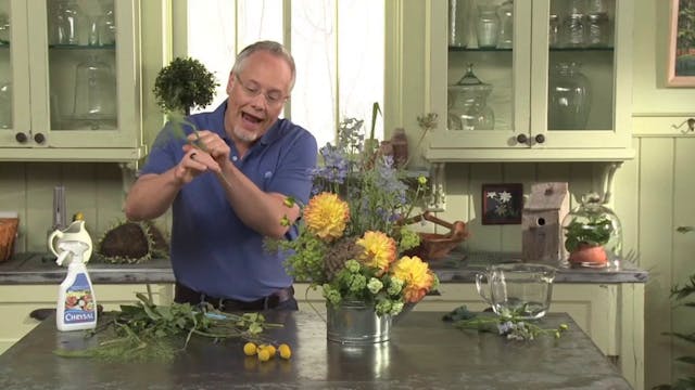 Making an Arrangement in Flower Foam!