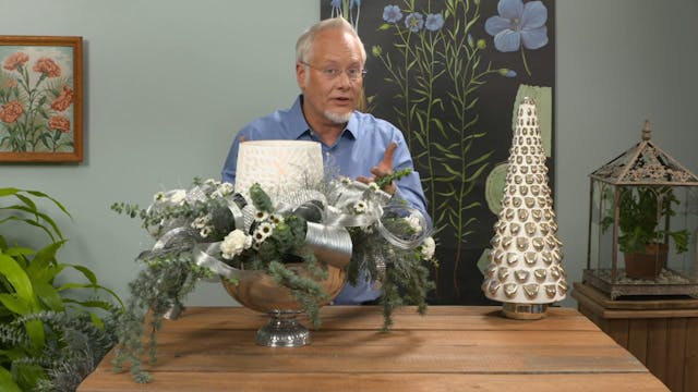 Silver & White Centerpiece!