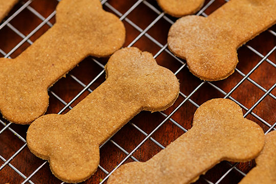 JSLB-209-Peanut-Butter-Dog-Treats.pdf