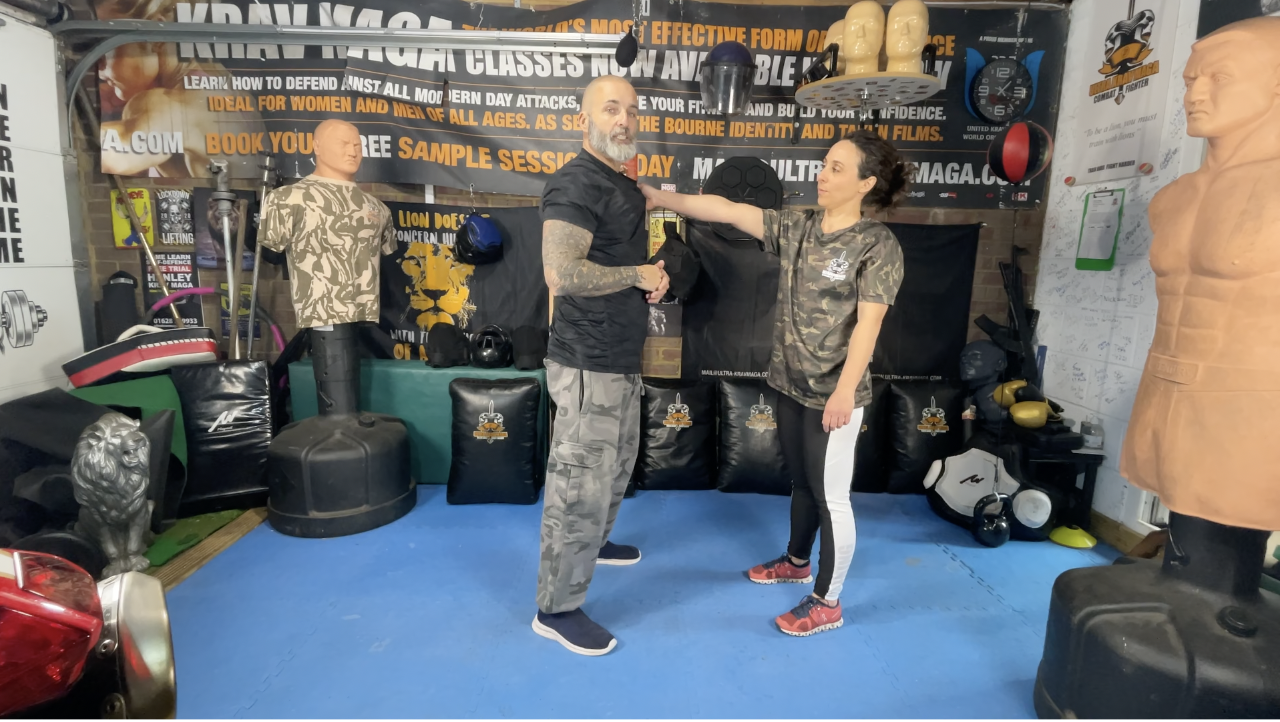 Defending Single Hand Jacket Grab - Women's Version