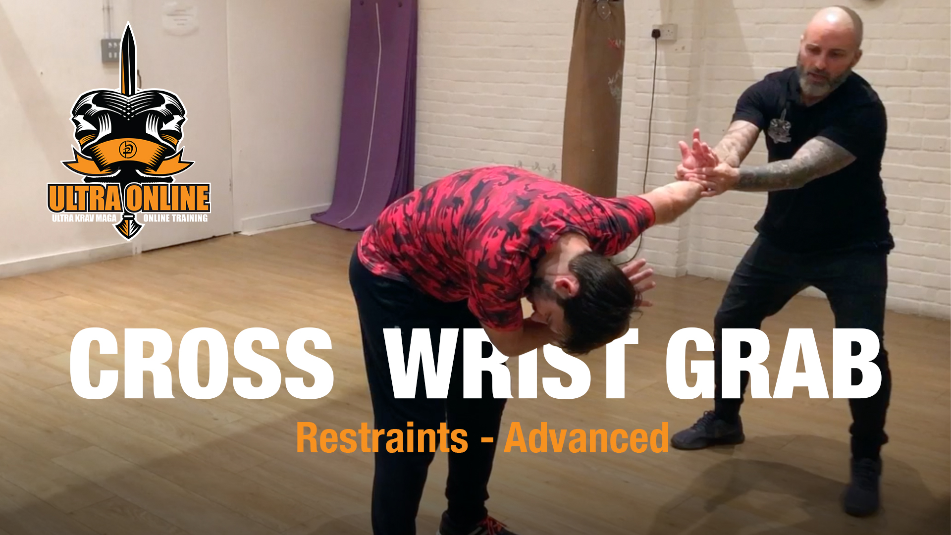 1 Hand cross - non aggressive - wrist grab 
