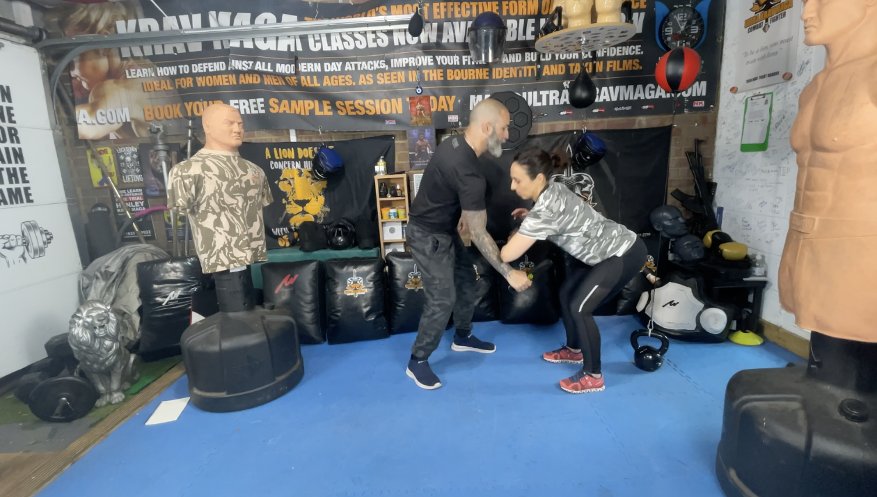 Defending Oriental Double Stab - Women's Version