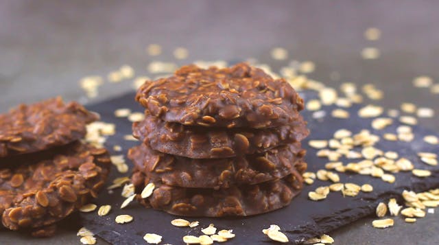 5 Minute No Bake Chocolate Cookies