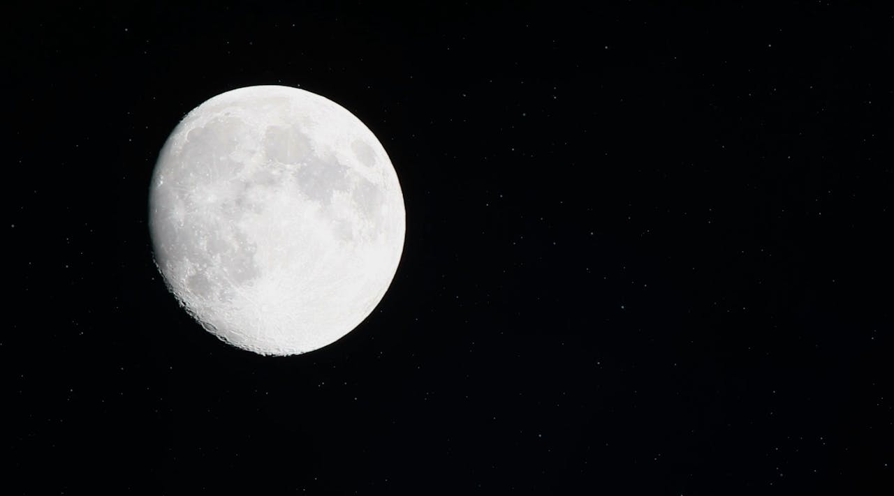 under the moon + stars (feat. Mark Yaconelli)