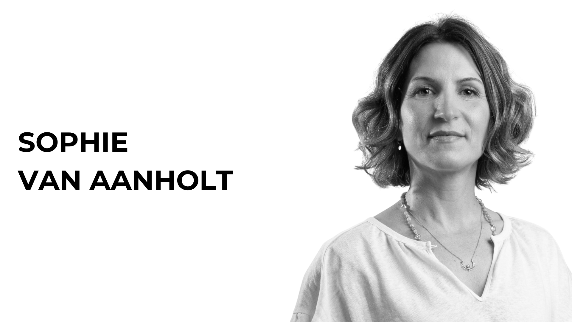SOPHIE VAN AANHOLT