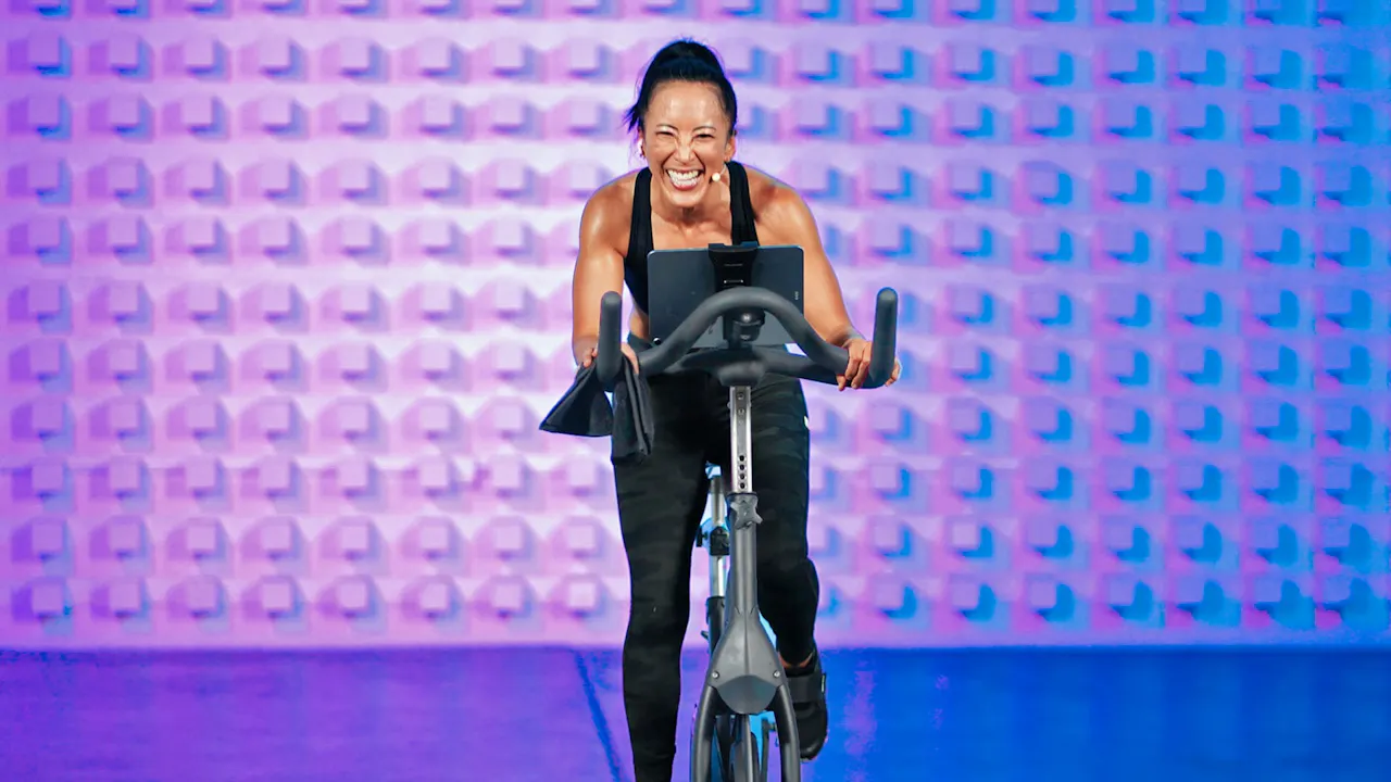30-Minute Rhythm Ride - Sweat Factor - The Best At Home Workouts