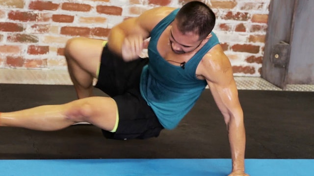 30-Minute Extreme Burn Dumbbell Bootcamp
