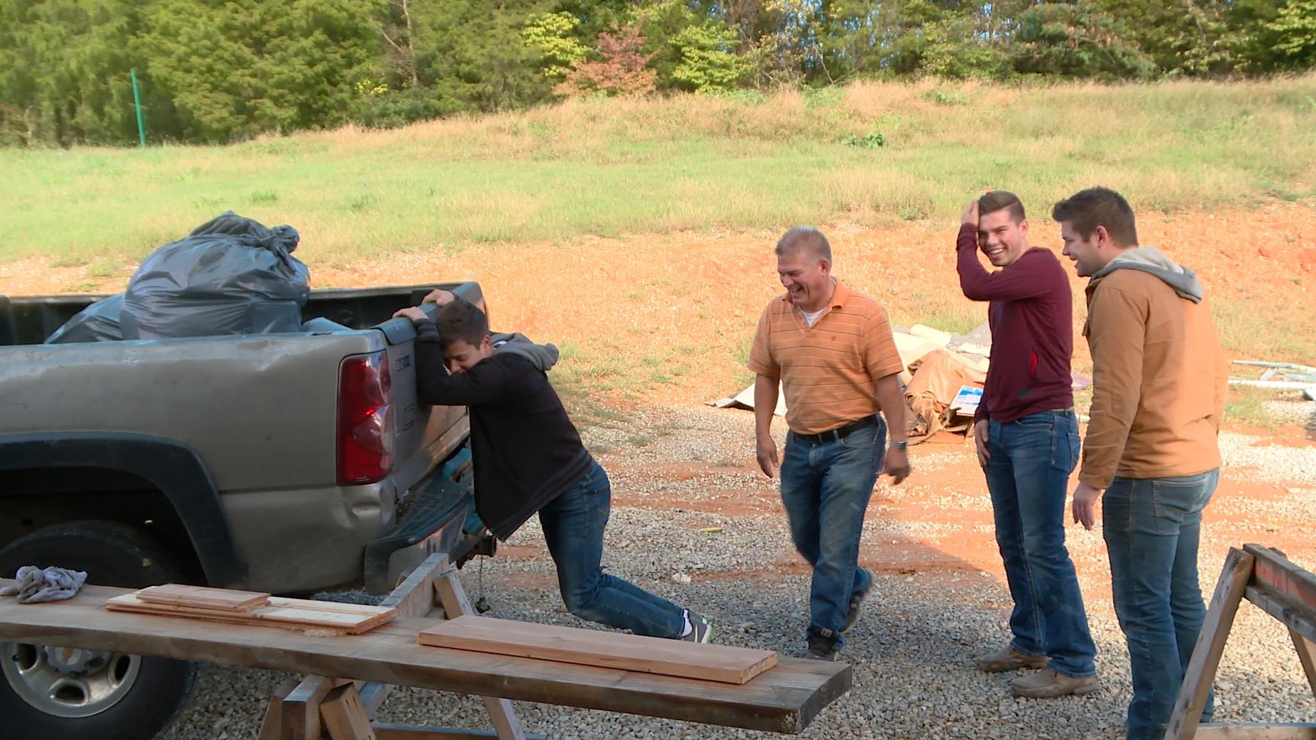 810 - A Wedding to Plan & Fun with the Fam!