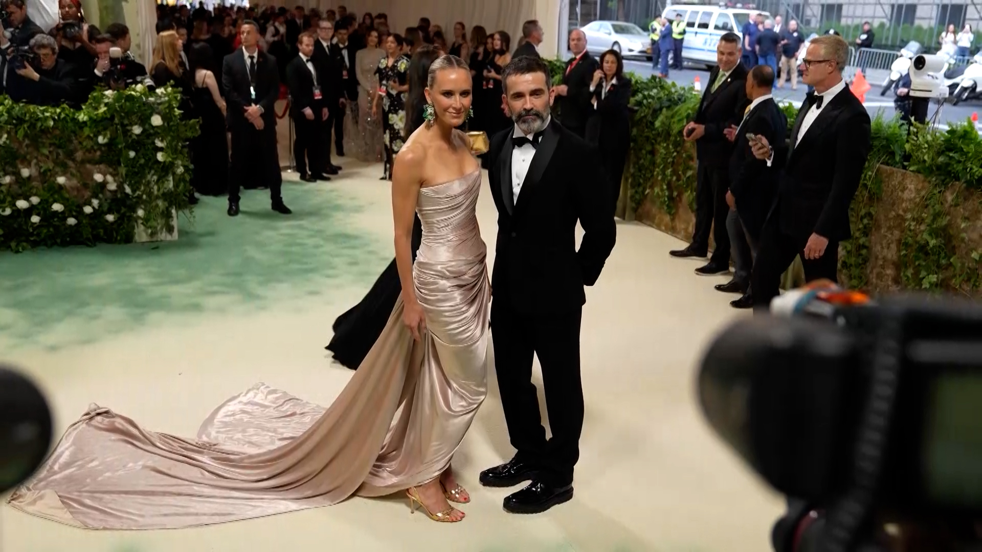 A-List Lifestyle: 407