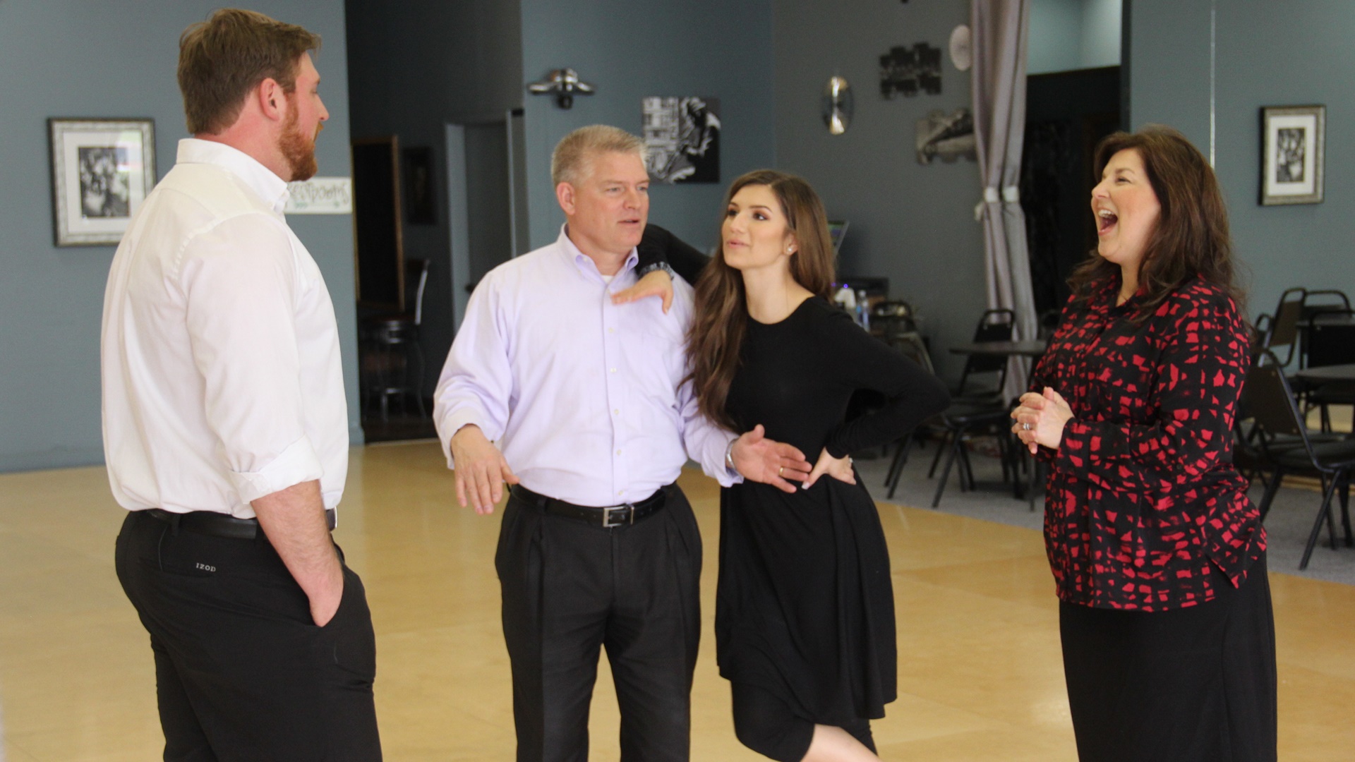 818 - A Dance with Dad & a Wedding to Plan!