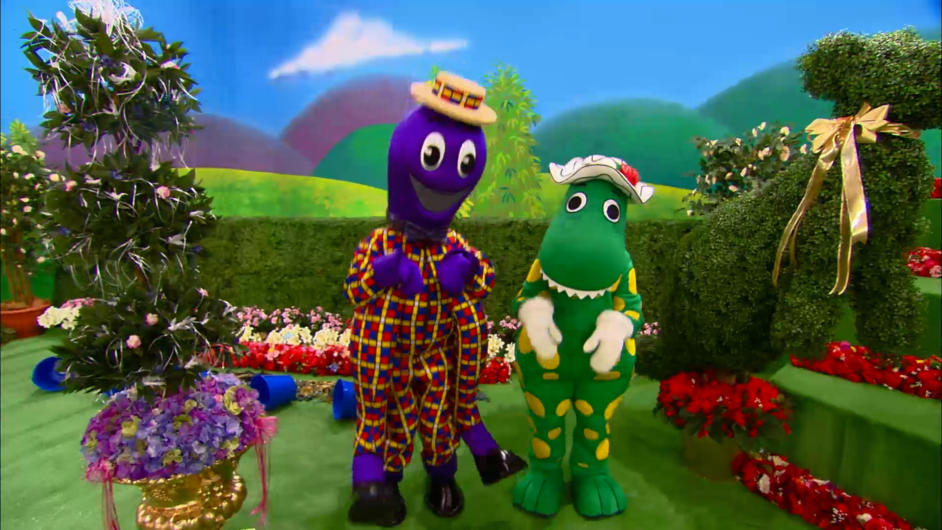 Henry Brings Seaweed for Dorothy's Garden