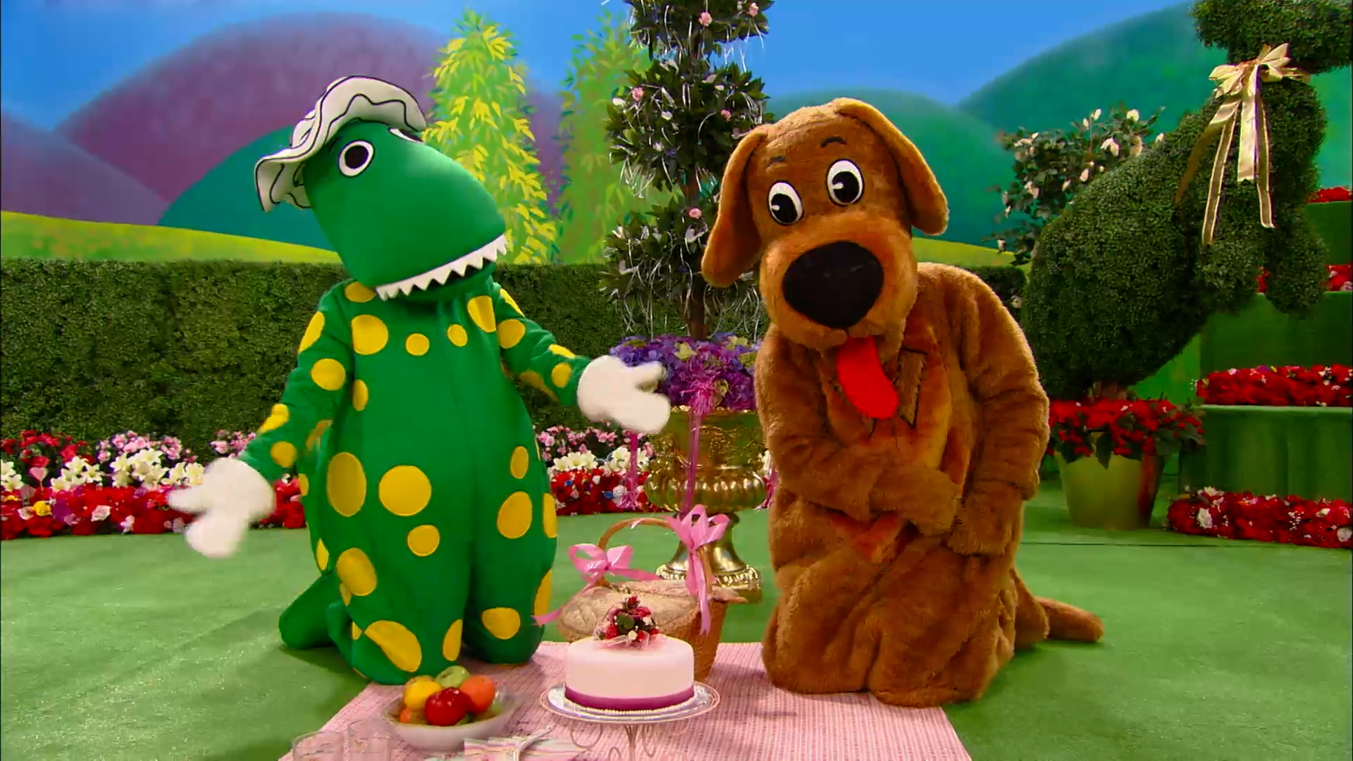 Wags and Dorothy Have a Picnic