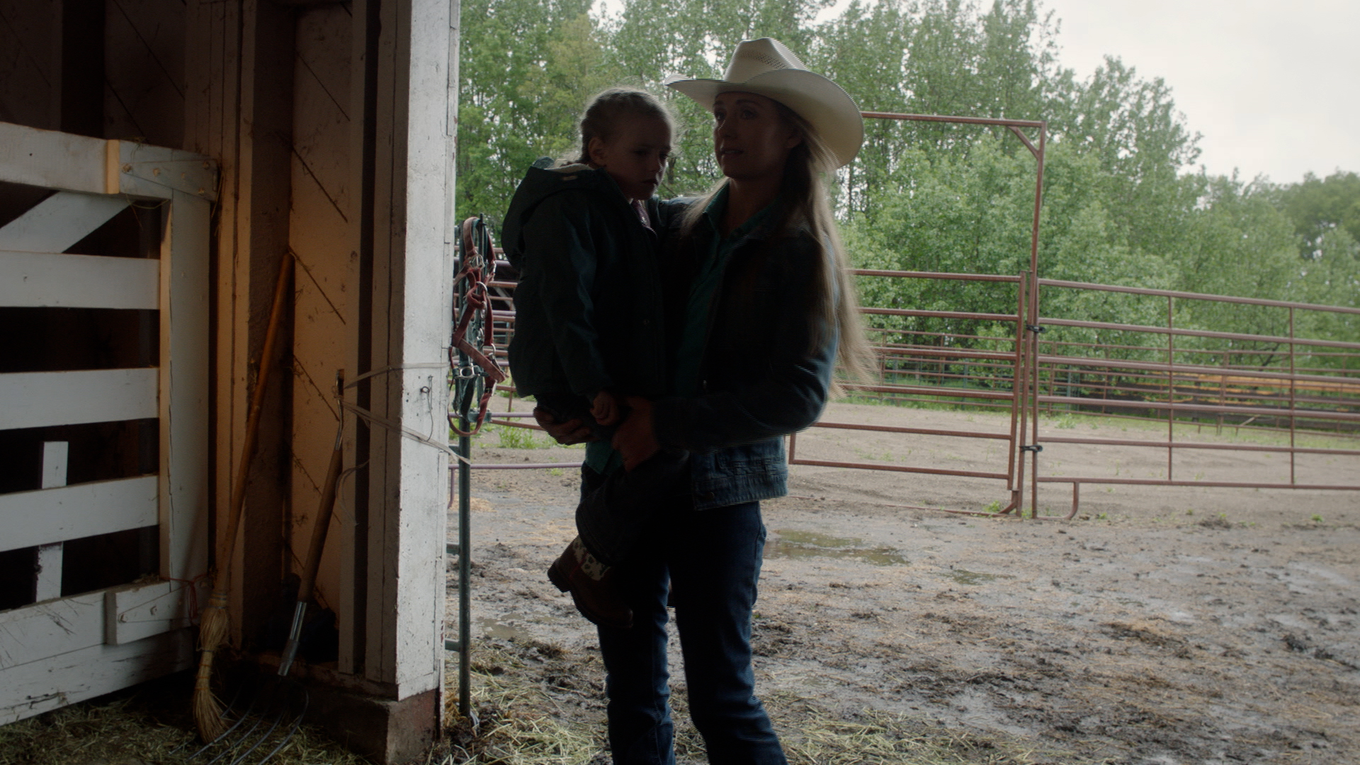 Season 16 Premiere: 1601 - Something's Got to Give