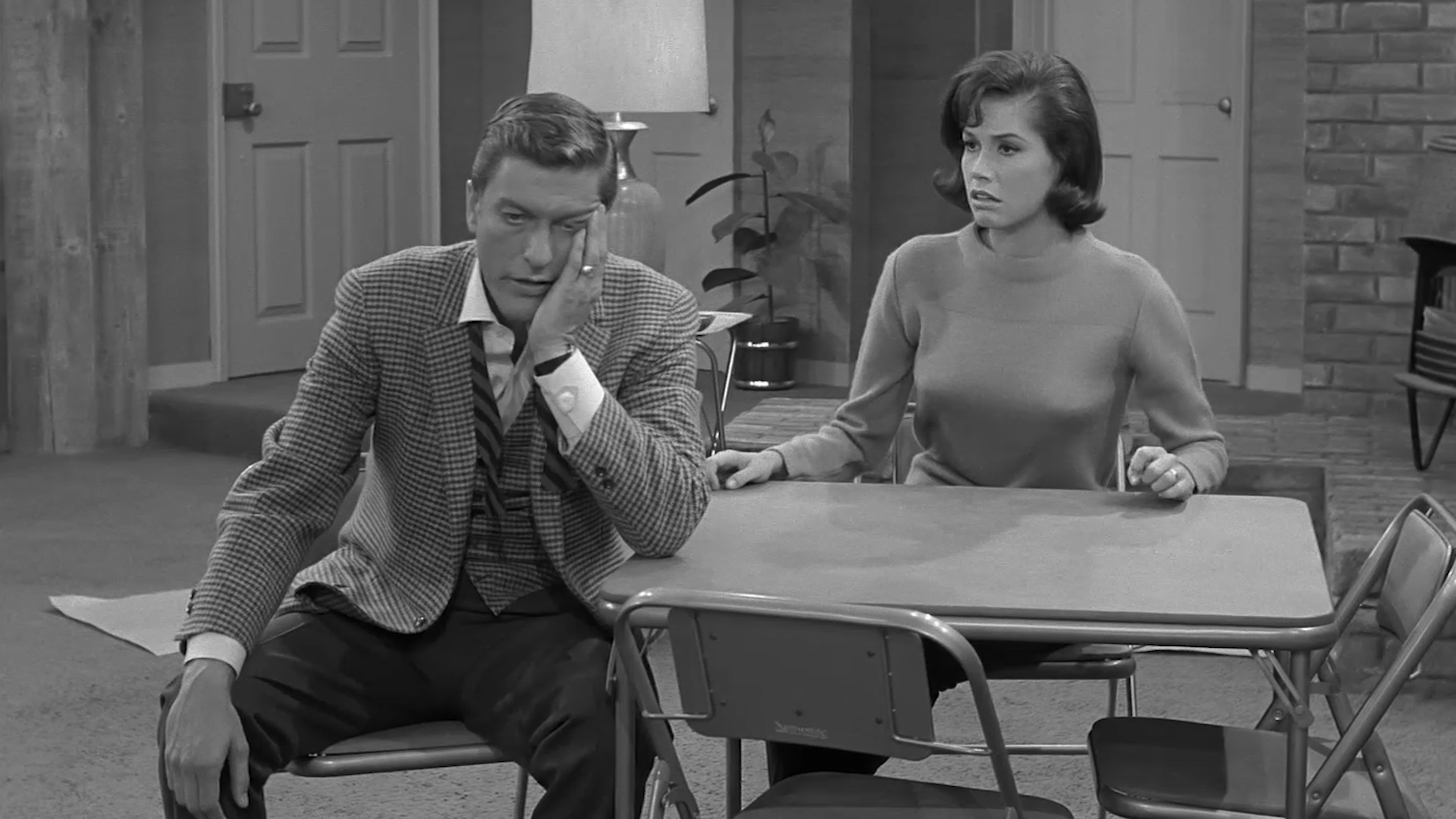 Bad Reception in Albany