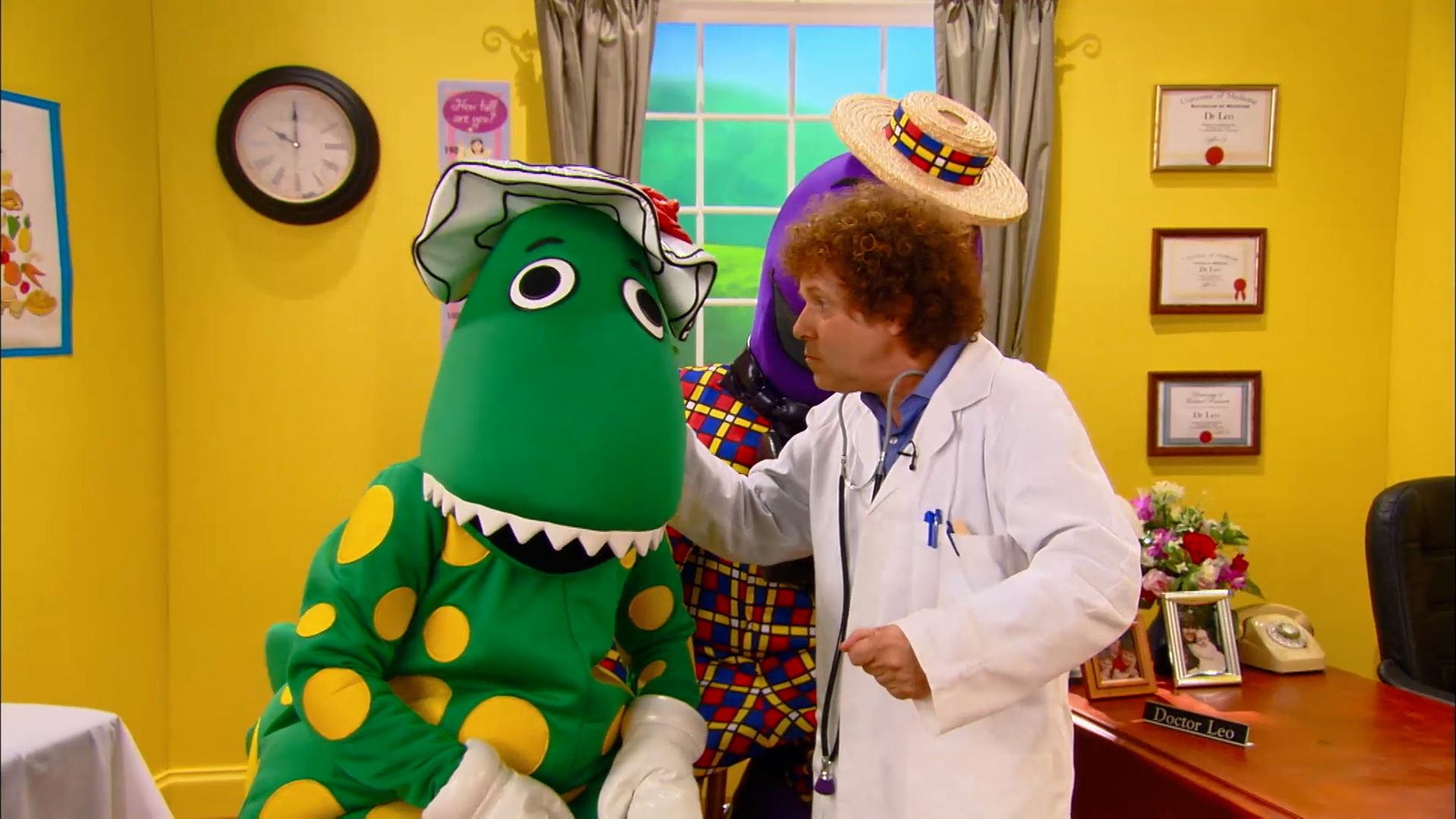 Dorothy Visits Doctor Leo