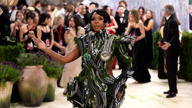 Fashion Forward: 502