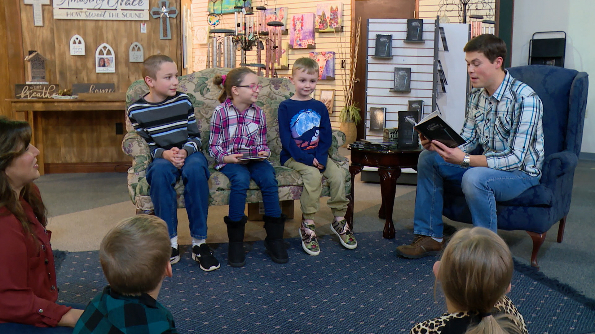 911 - Brandon's Book and Kelly Jo's New Look