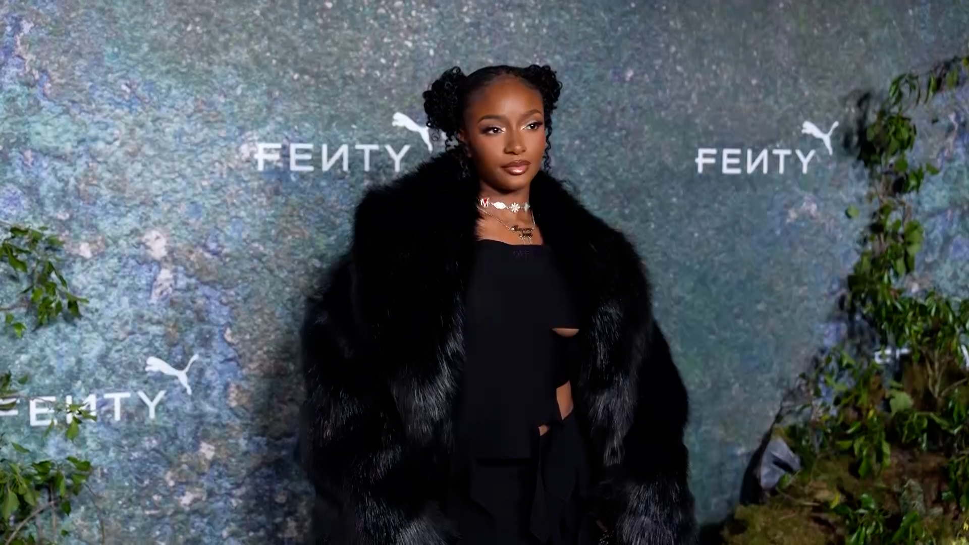 Fashion Forward: 451 -