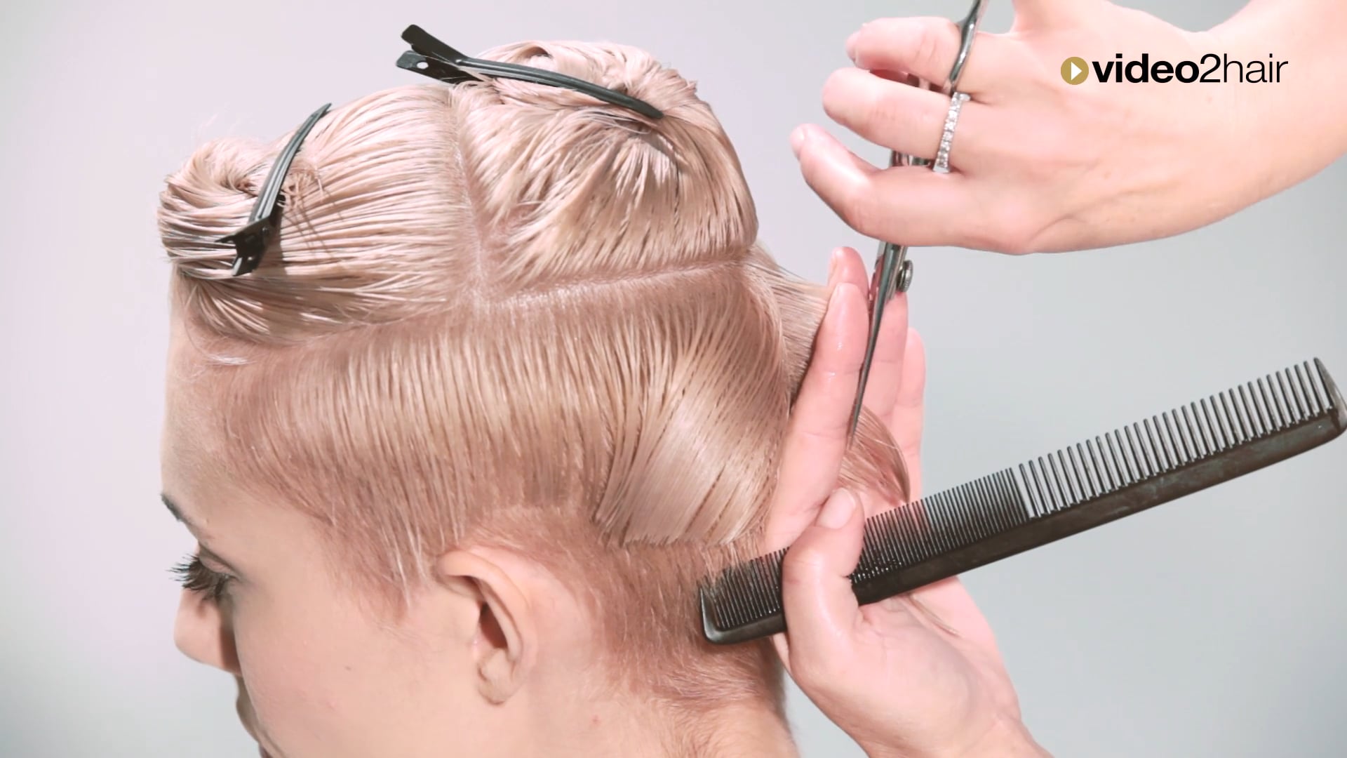 #02 - UNDERCUT - GRAPHIC lines