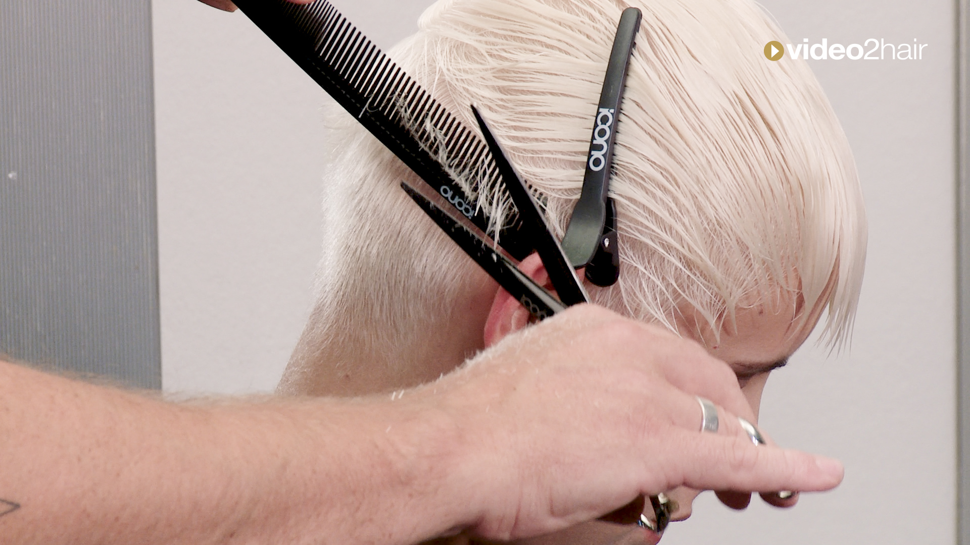 #03 - SCISSOR OVER COMB - YOUSiDE 1