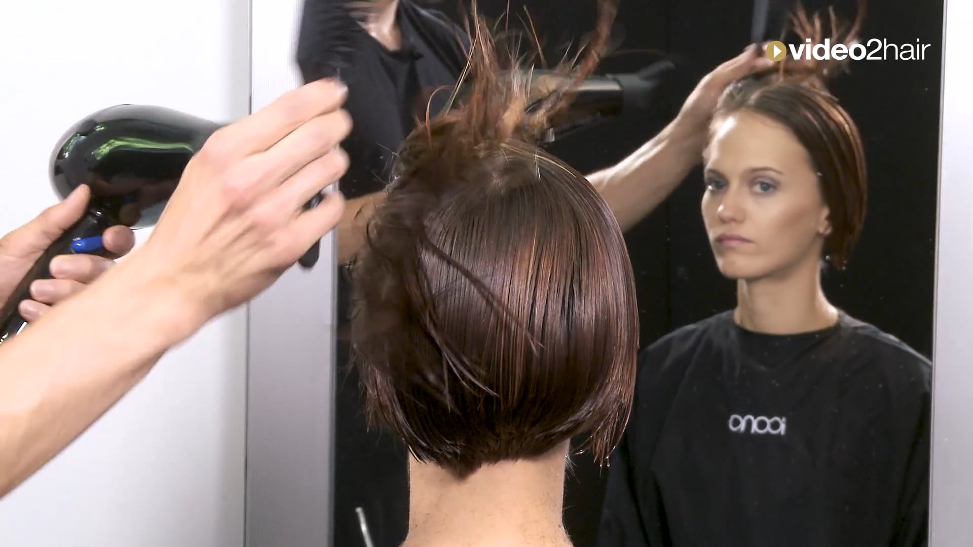 #08 - BLOW DRY - ICONO steffi