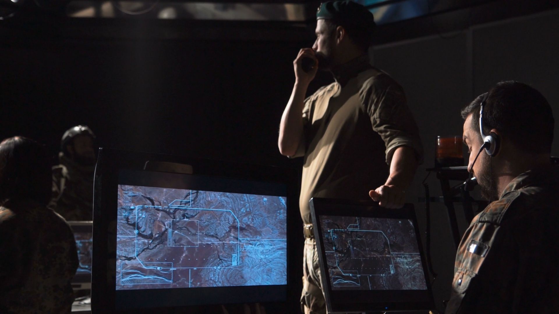 Who Saw The Men in Black