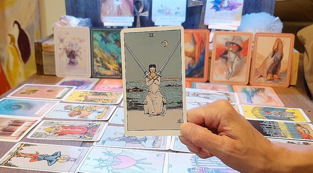 TÄMÄ ON OLLUT ISO OPPILÄKSY.