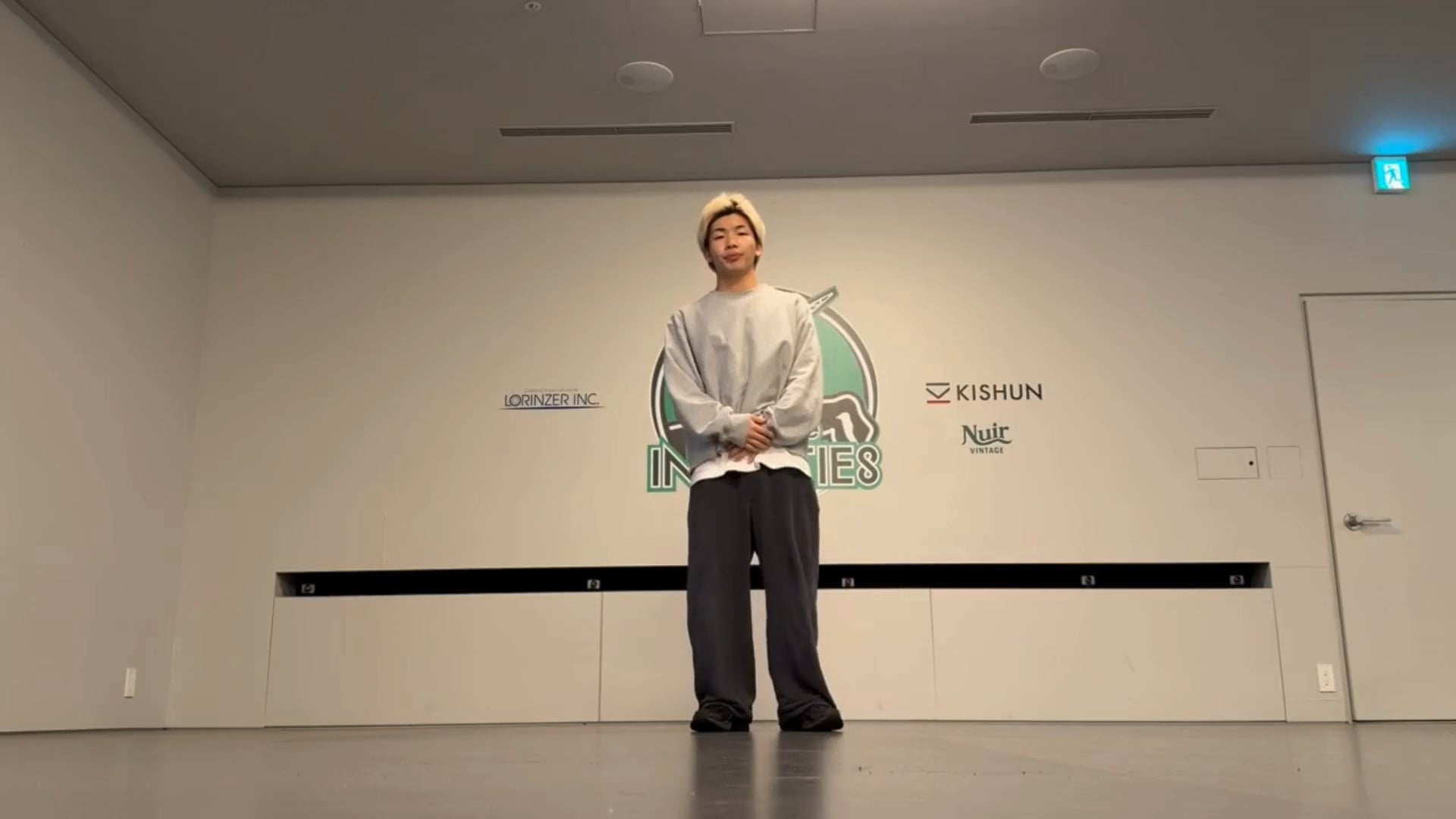 8-4.ブレイキン バックスピン