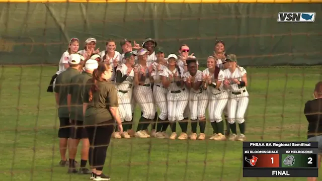 Melbourne softball wins Regional Semi...