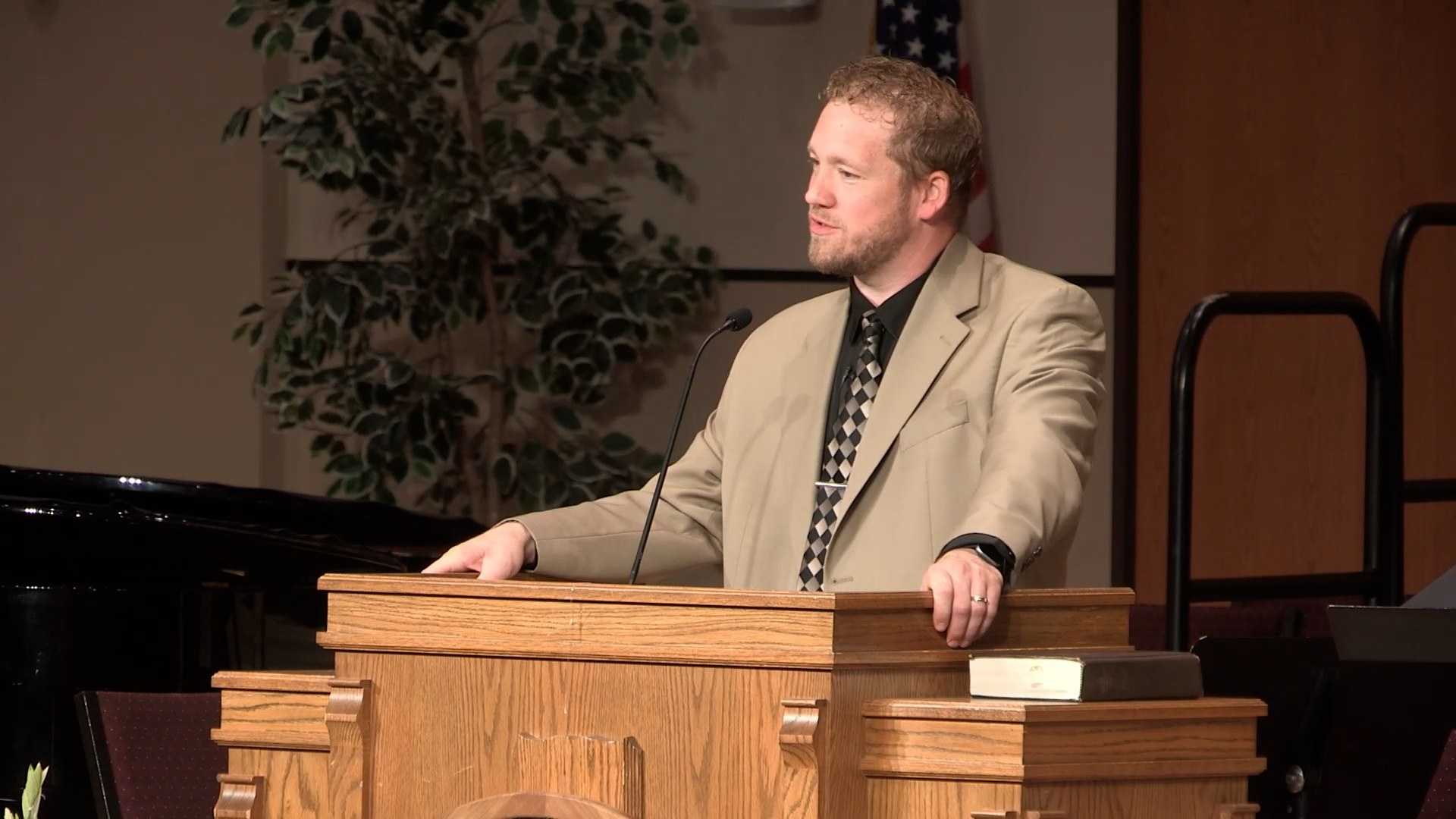At Calvary "1 Corinthians 4:16-18"