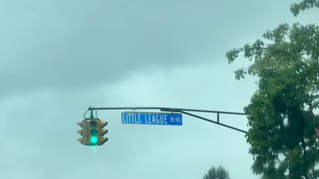 Williamsport, PA: "We Three Kings" an...
