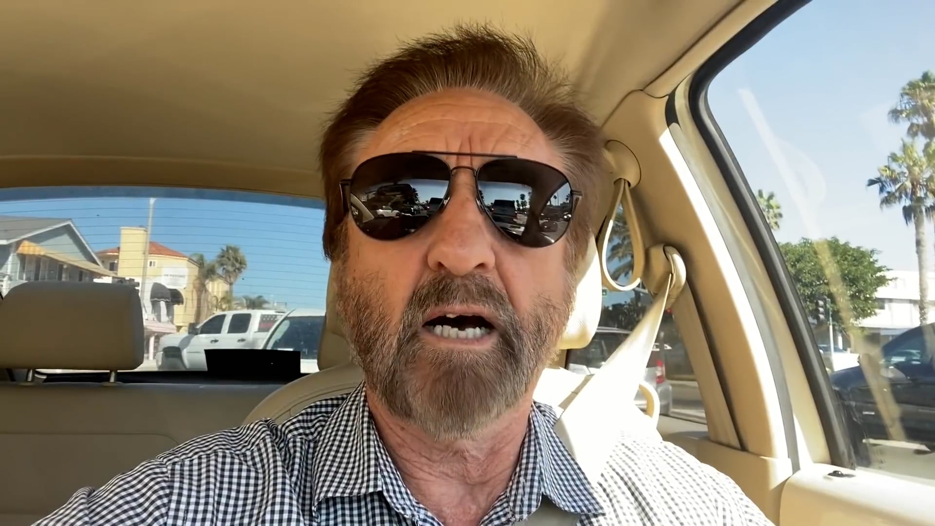 Ray Comfort Crashes His Car While Evangelizing