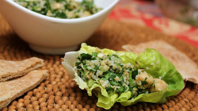 Tabbouleh Salad with Chickpeas