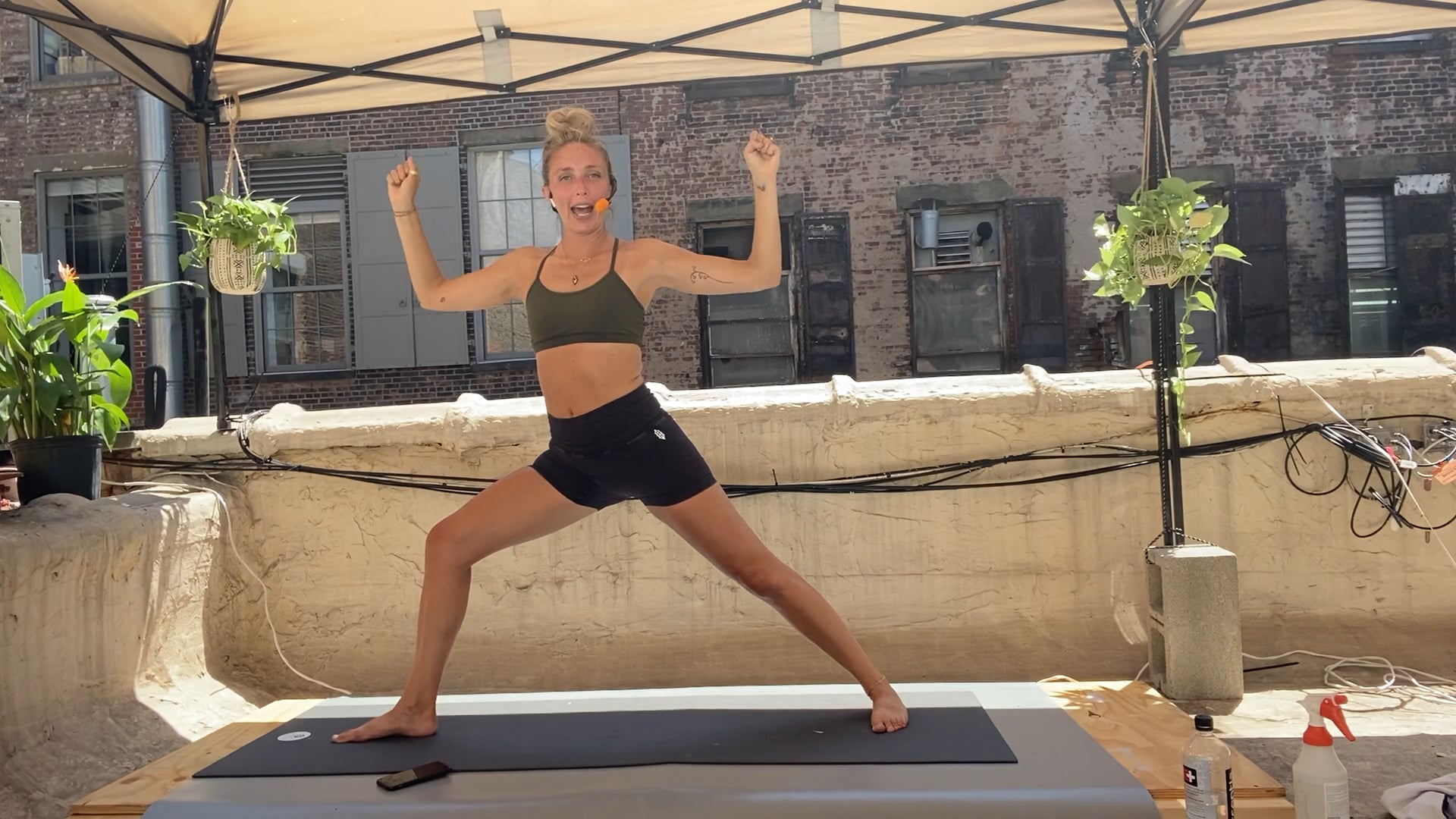 FLOW - STRONG HEART 60 > BRITT