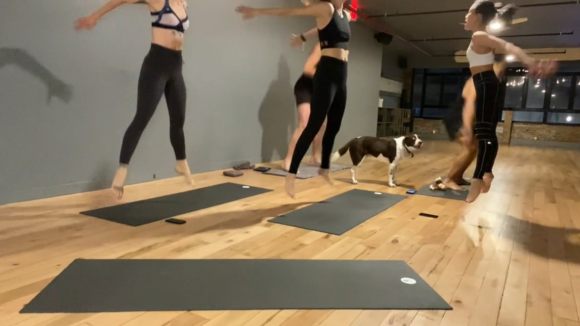 STRENGTH - PARTY 35 > ALYSSA