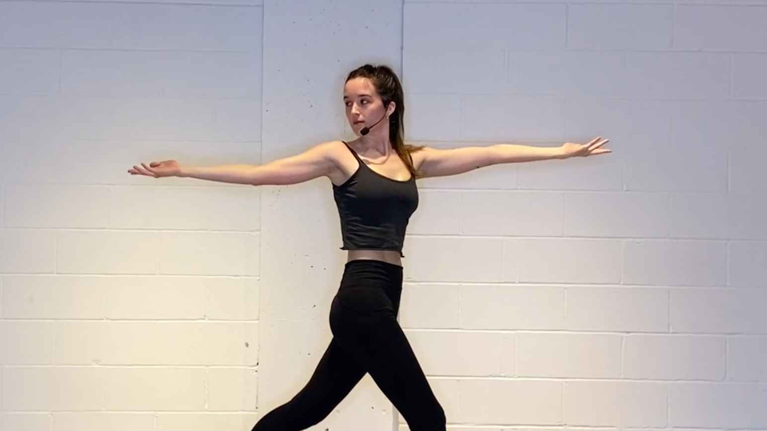 FLOW - TWIST TO THE TOP > HUNTER