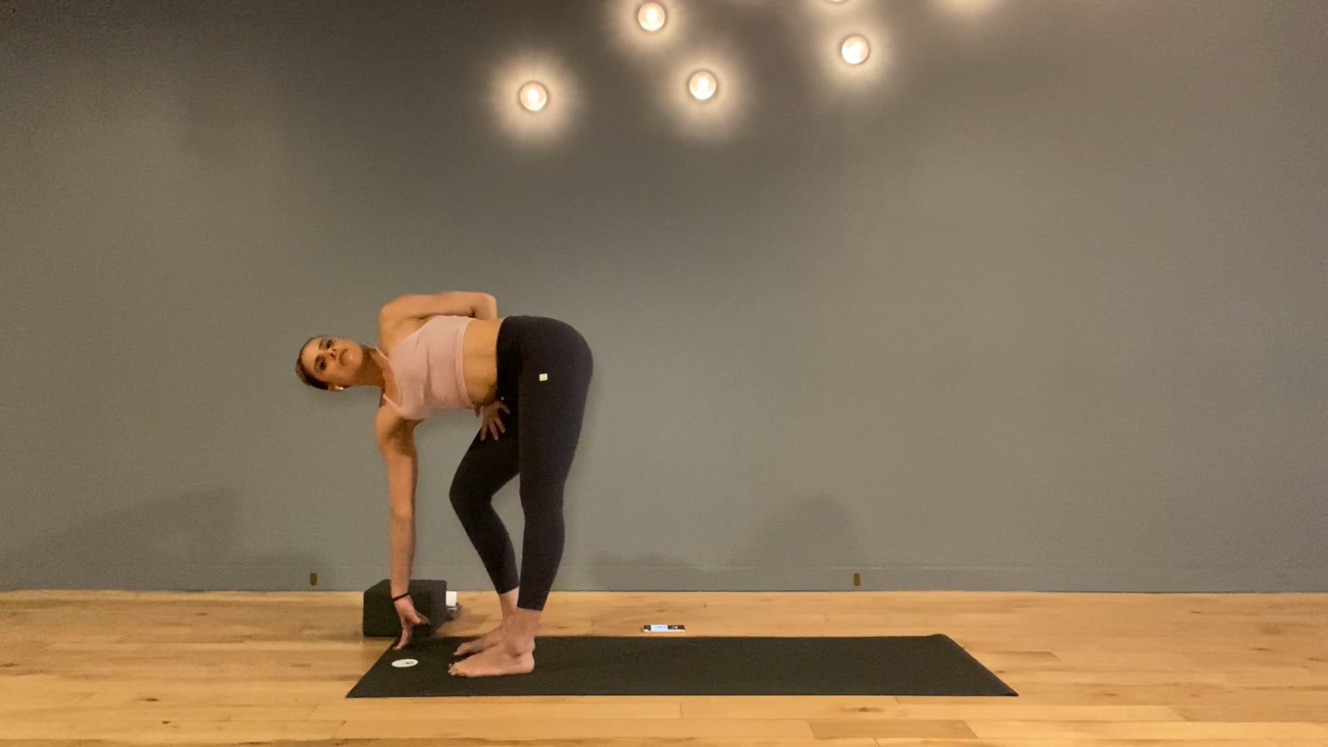 FLOAT > FLOW - SIDE CROW 65 > JEN