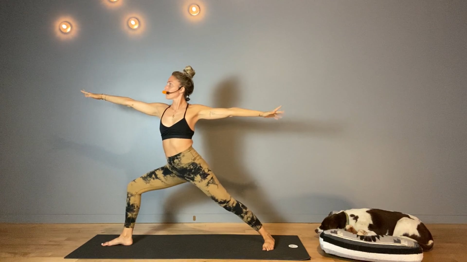 JUST THE FLOWS - CARDIO 40 > BRITT