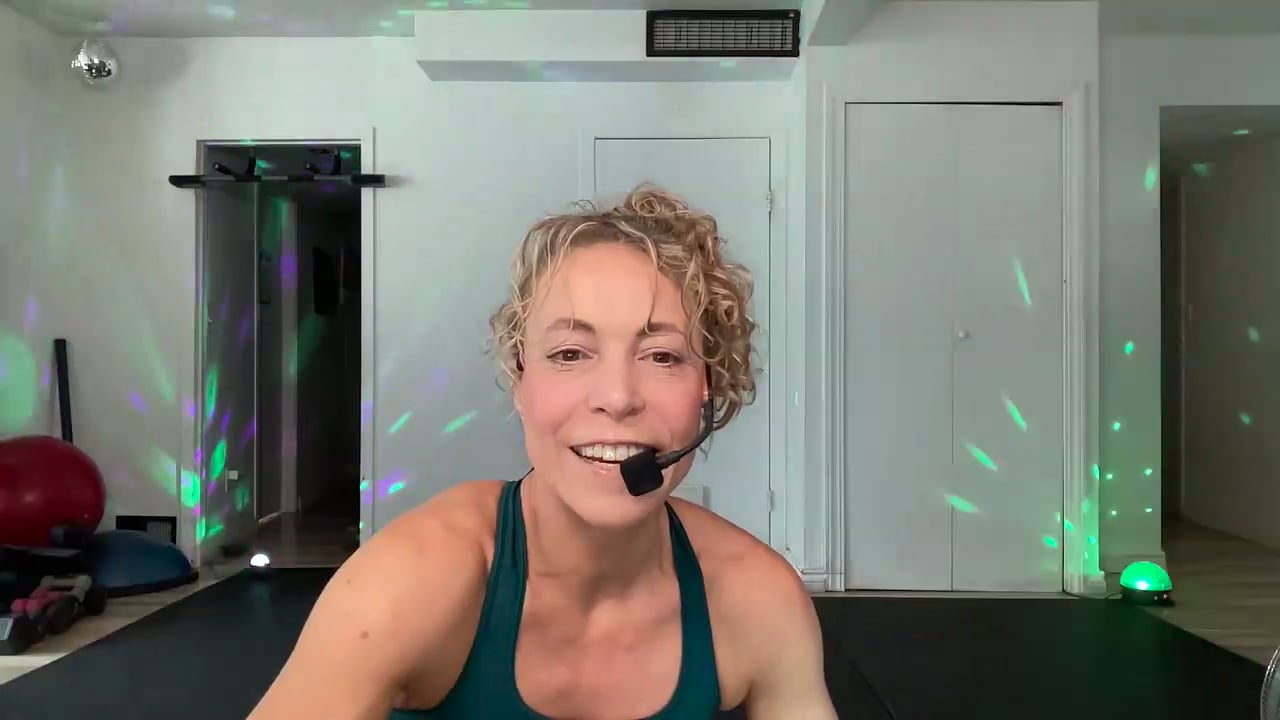 September 14, 2025 - Partyfit® Lite with Véro