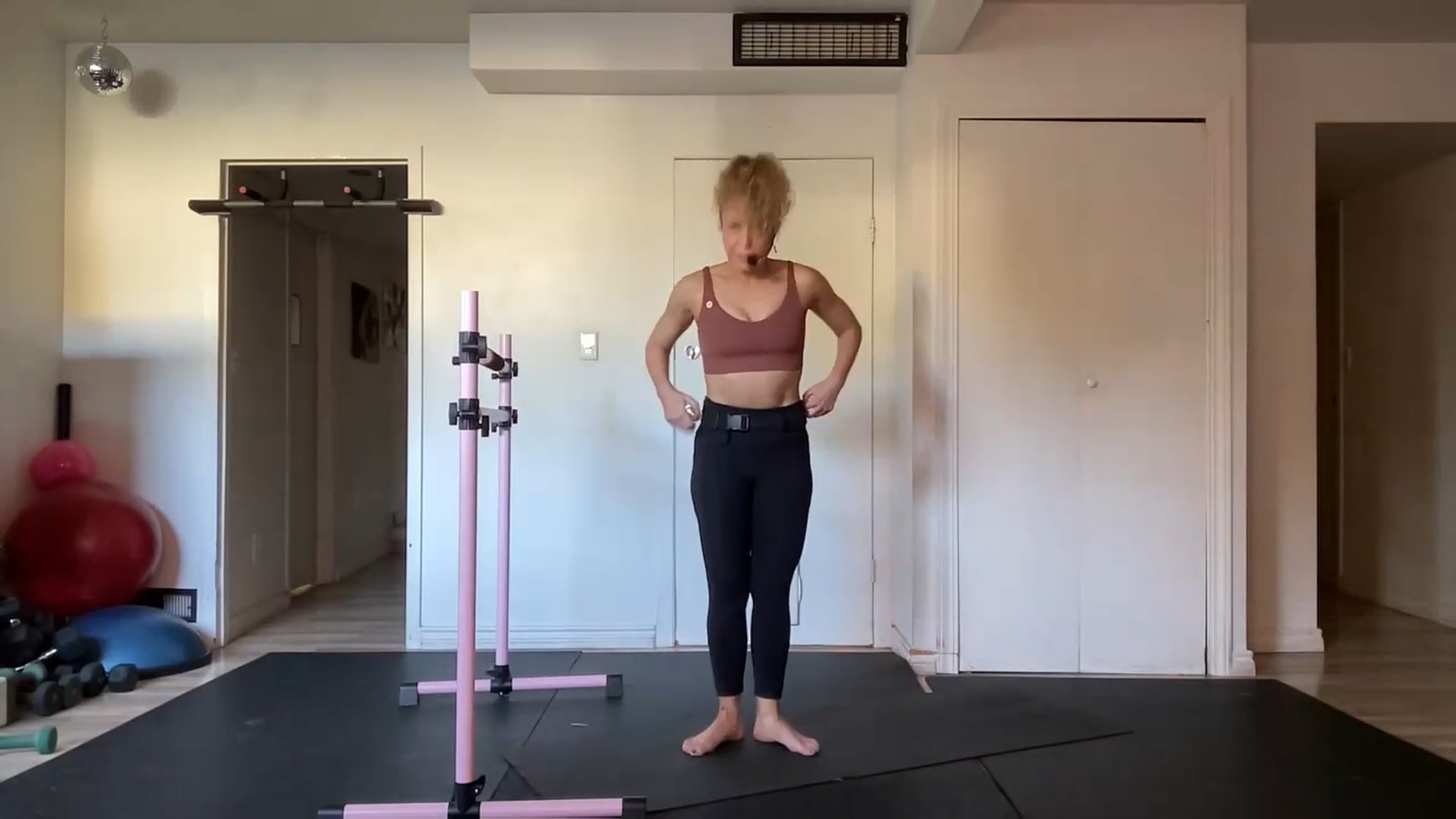 Barre Leg Workout  (7 min)