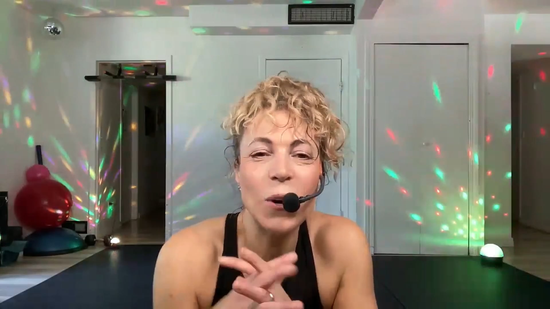 Learn to Partyfit Lesson 2 - Head rolls & Closing Tips (3 min)