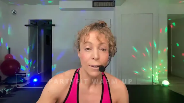 Partyfit Warm-up with Véro -  9 min