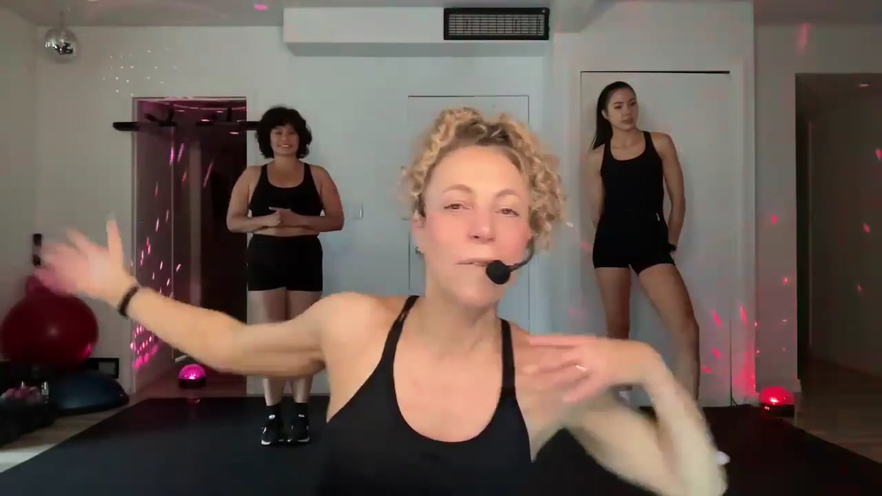 October 25, 2025 - Partyfit with Véro, Nina and Sheila' (Kiki!)