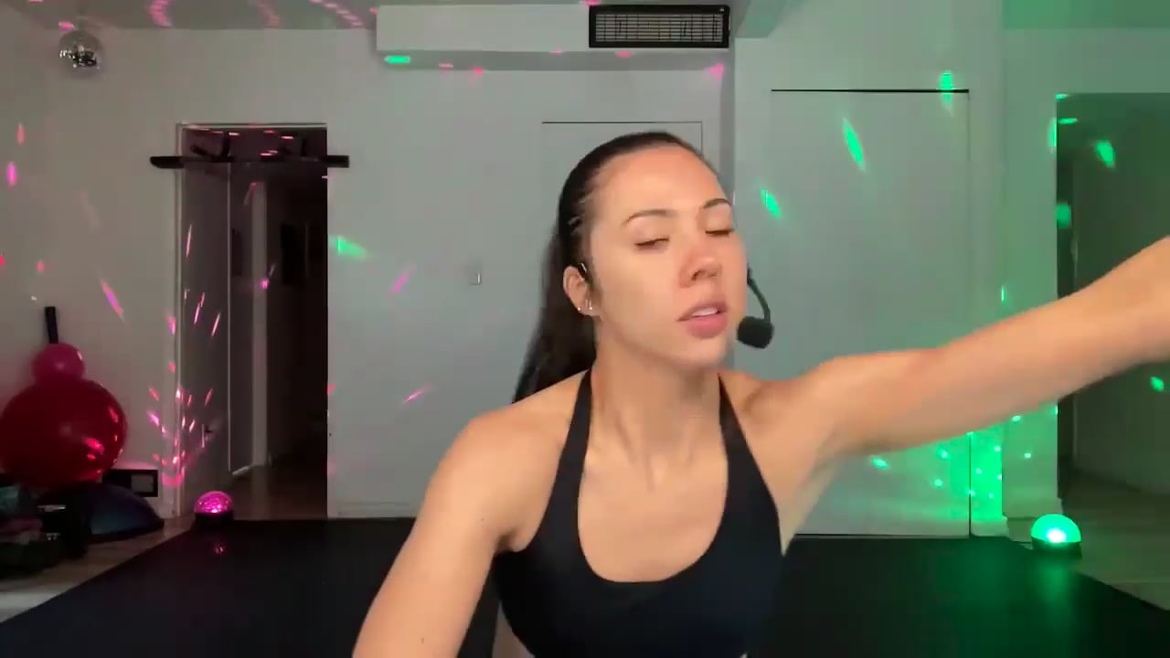 October 9, 2025 - Partyfit® with Nina