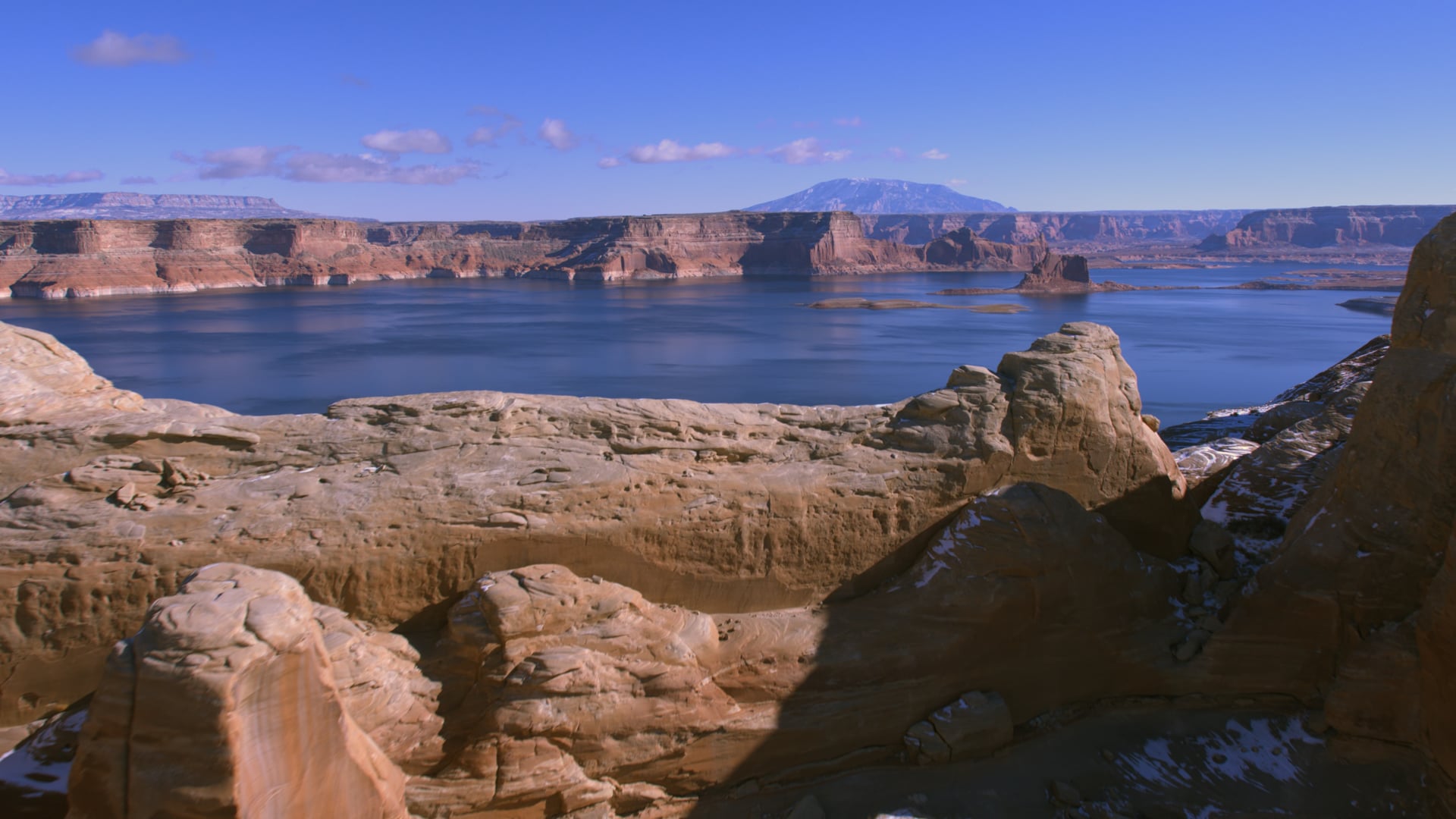 World Surround Me (4K@30, HEVC, 10 bit, NO-DRM) - Falkor - Captions Enabled