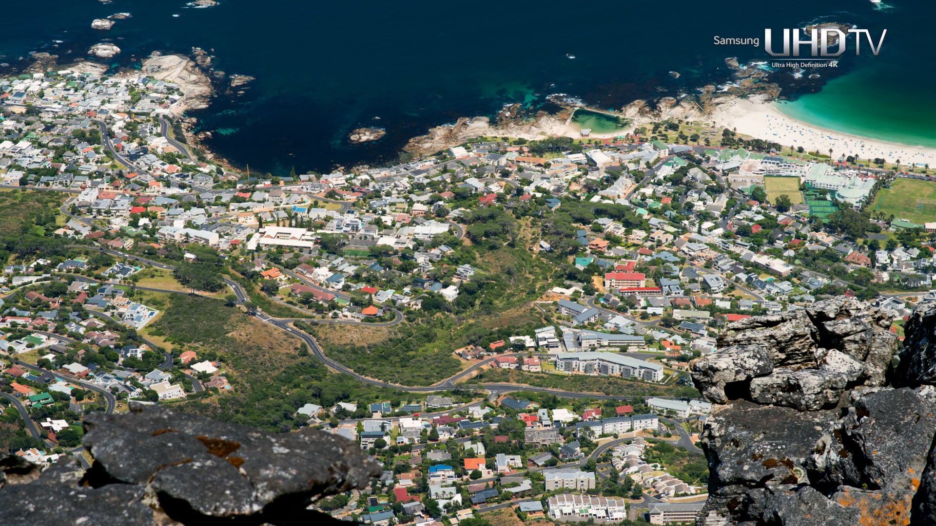 Dive To The New World (4K@30, HEVC, DRM)