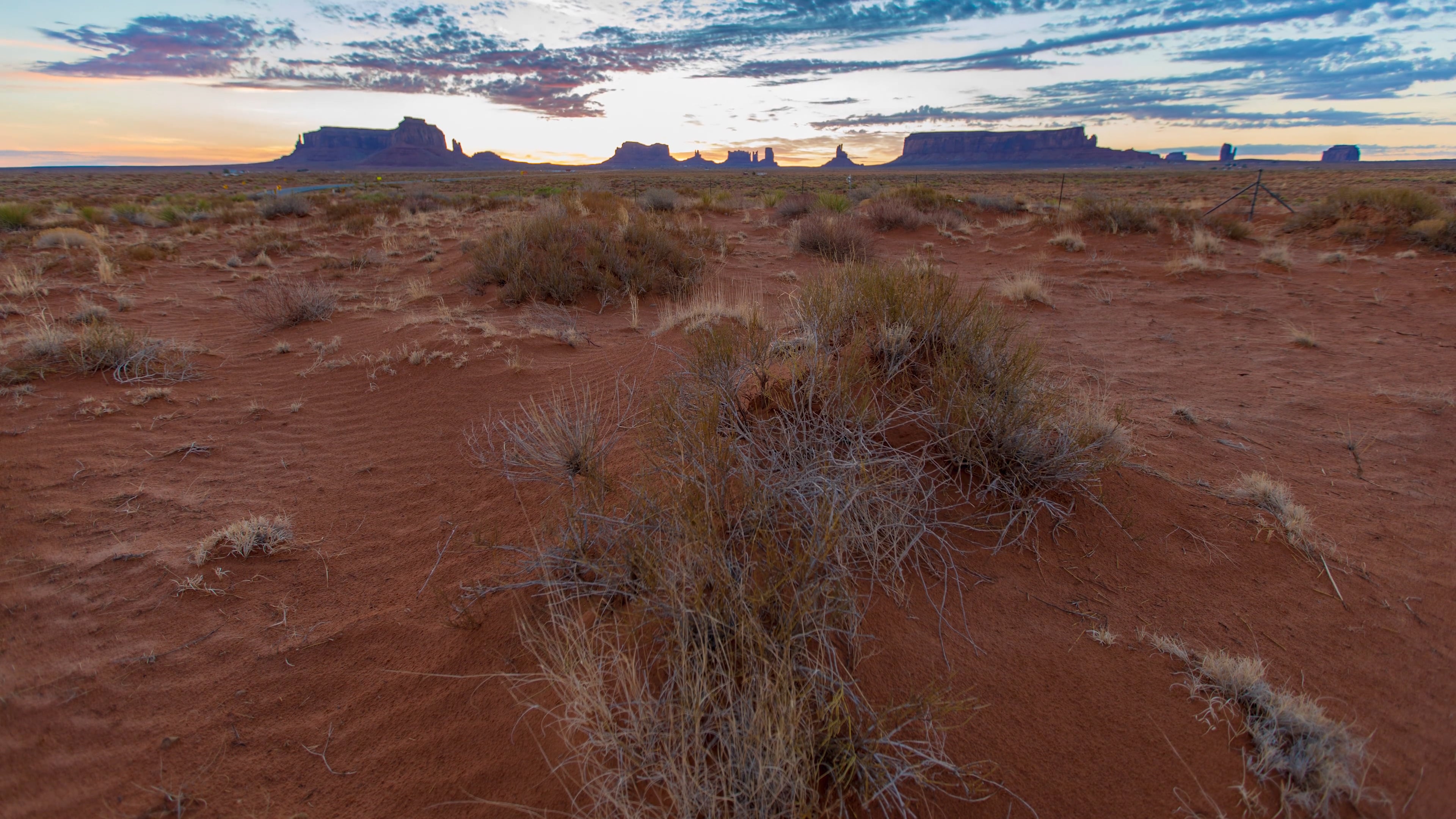 S1 - E10 - Utah Desert (Wowza)