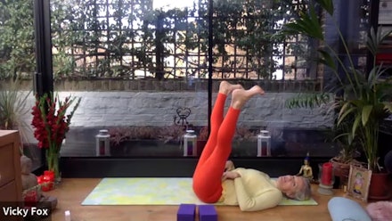 Vicky Fox Yoga Video